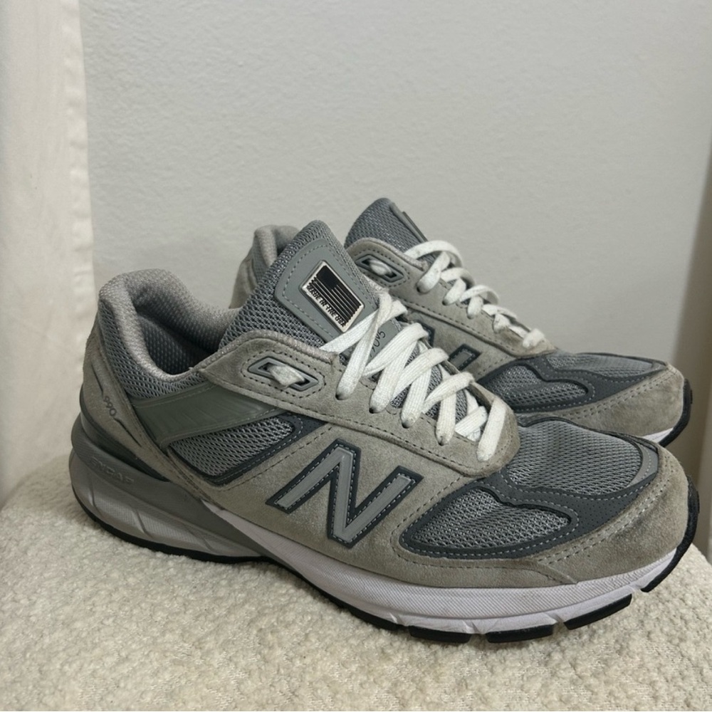 New Balance 990v5 Women’s Sneakers 8.5